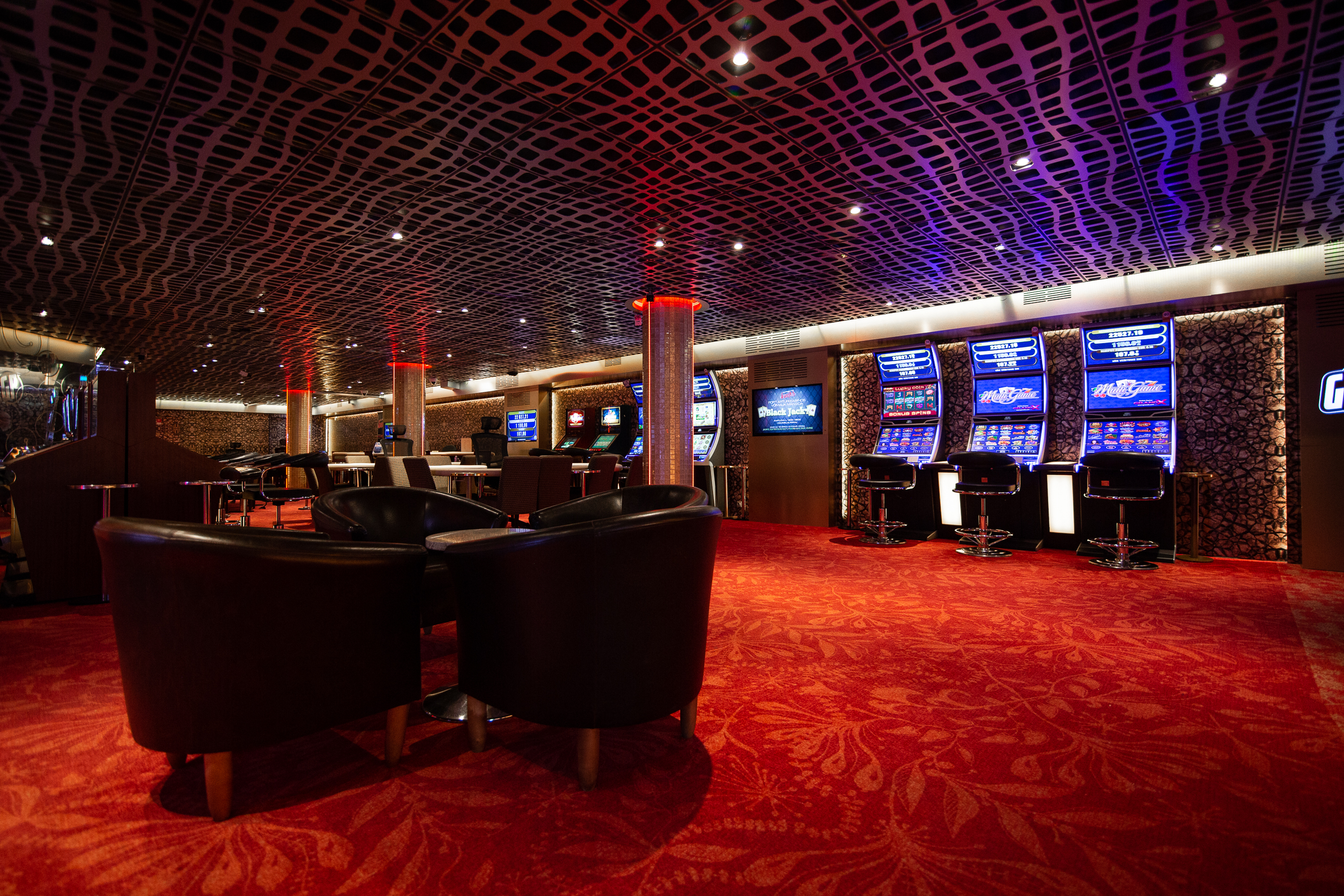 Casino Fenix - Port Arturi Kaubanduskeskus - Portartur.ee